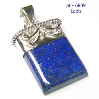 Vintage style blue lapis lazuli pure silver pendant